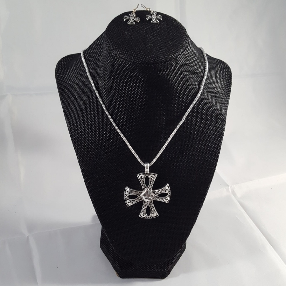 Silver Cross Necklace Set